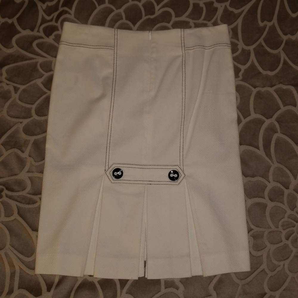 White Bebe pencil skirt